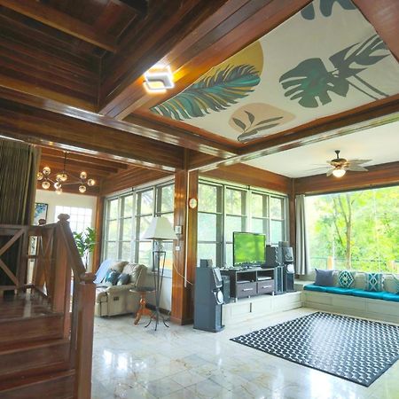 Evergreen Pakchong Home Exterior photo