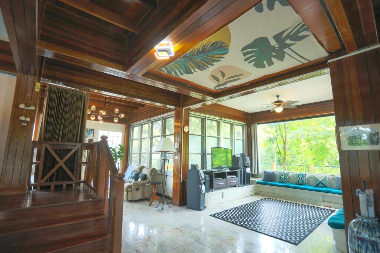 Evergreen Pakchong Home Exterior photo
