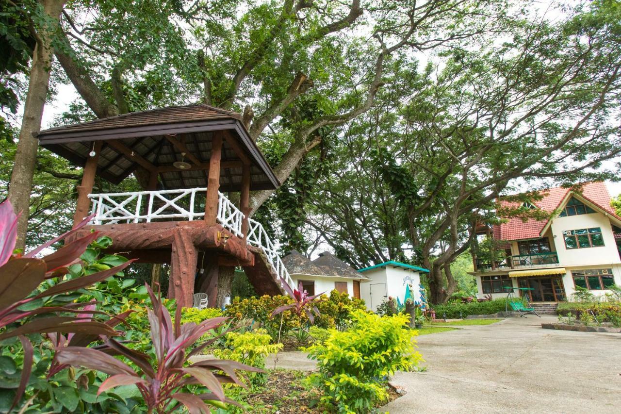 Evergreen Pakchong Home Exterior photo